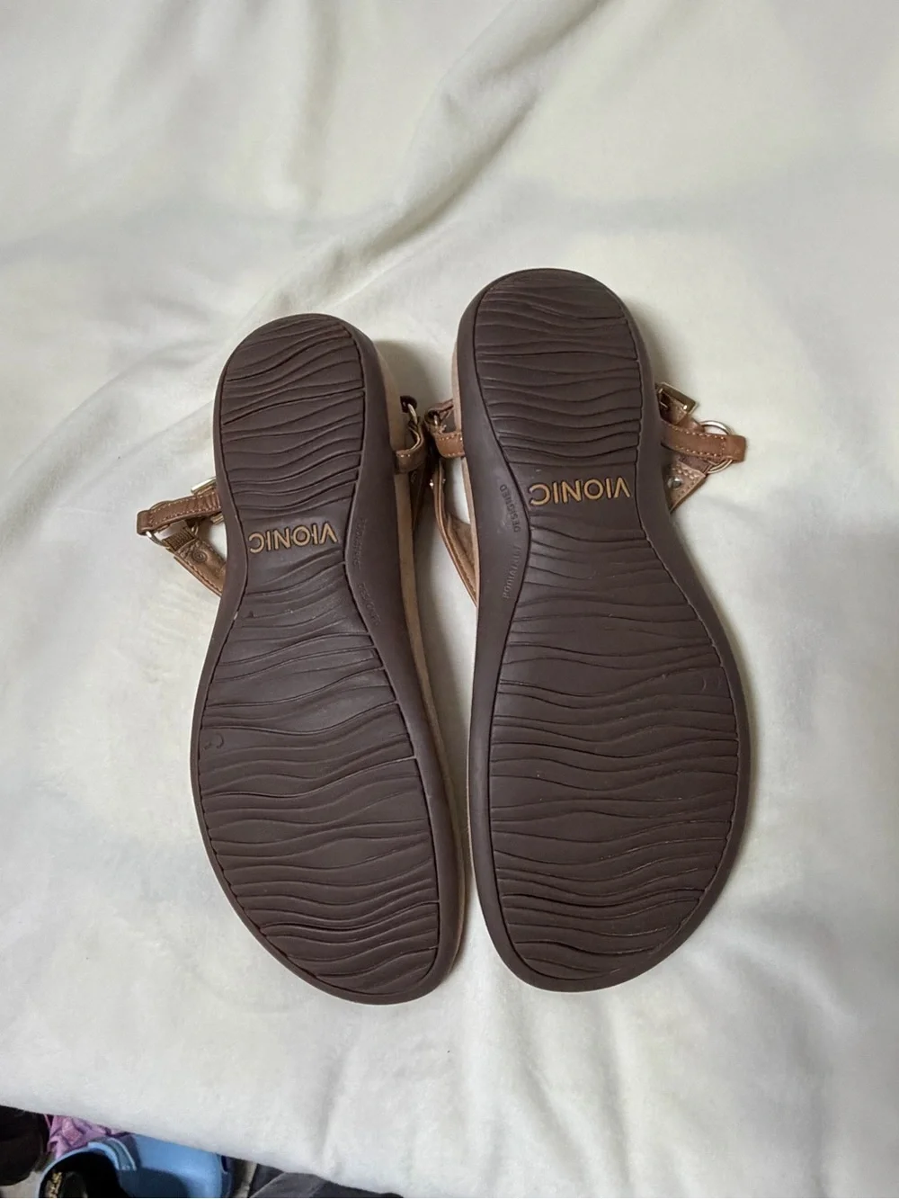 New Vionic Rest Kiera Brown Leather T-strap Sandal Women’s 8 Comfort Travel